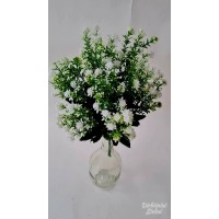 Puokštė 12 šakų baltom gėlytėm, G602209